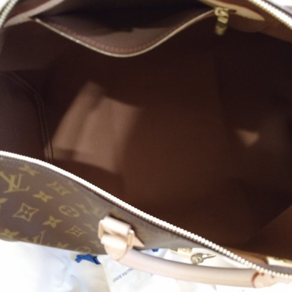 Louis Vuitton M41106 Speedy 40 in monogram -- brand new - Picture 5 of 10